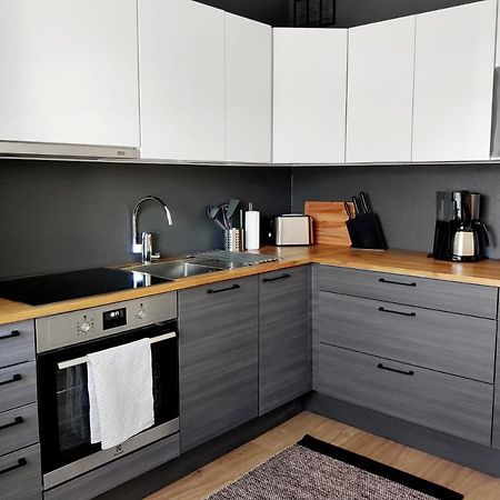 Trendy Apartment In The Heart Of Green Lahti, Free Parking Buitenkant foto