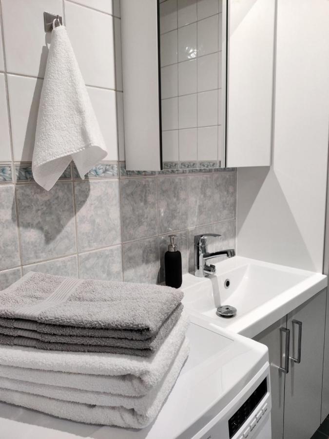 Trendy Apartment In The Heart Of Green Lahti, Free Parking Buitenkant foto