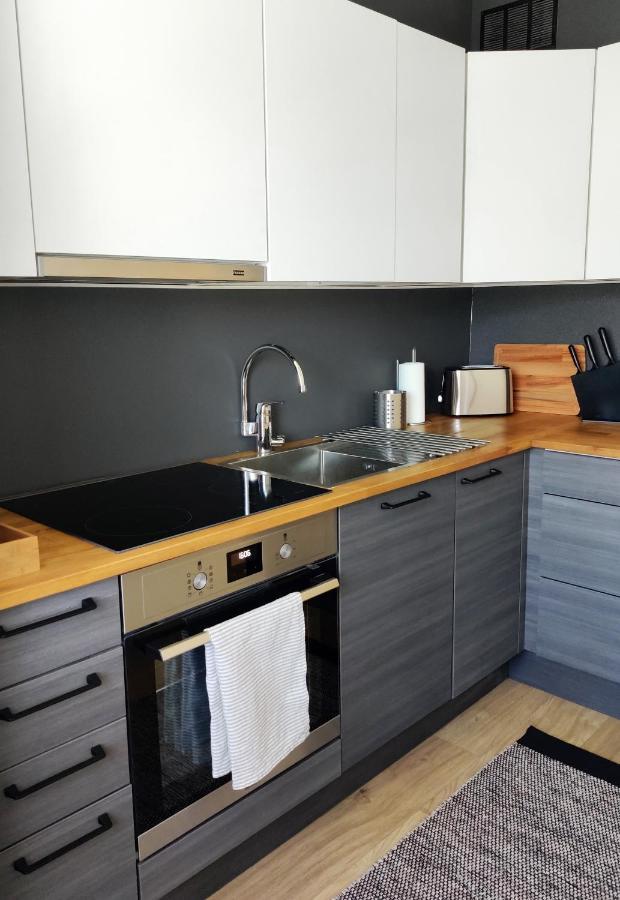 Trendy Apartment In The Heart Of Green Lahti, Free Parking Buitenkant foto
